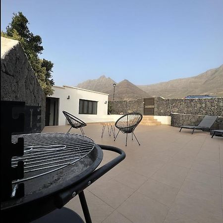 Bungalow Apartamento Sol Famara Kültér fotó