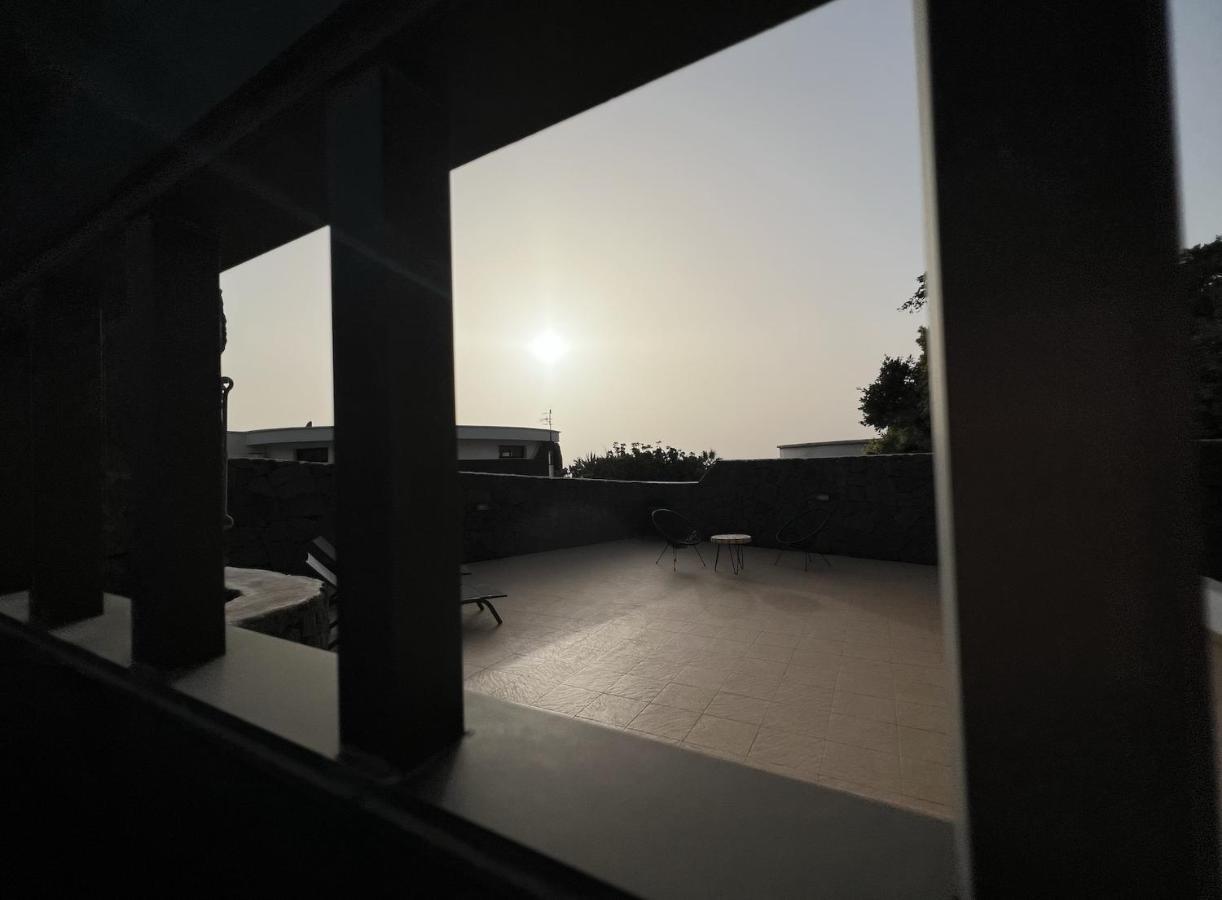 Bungalow Apartamento Sol Famara Kültér fotó