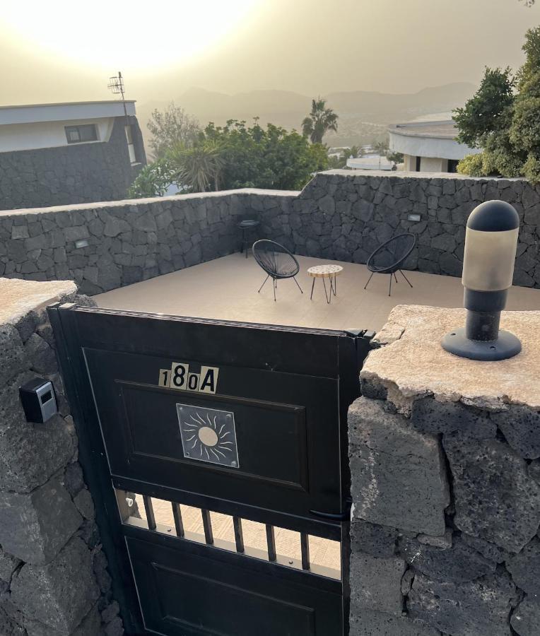 Bungalow Apartamento Sol Famara Kültér fotó
