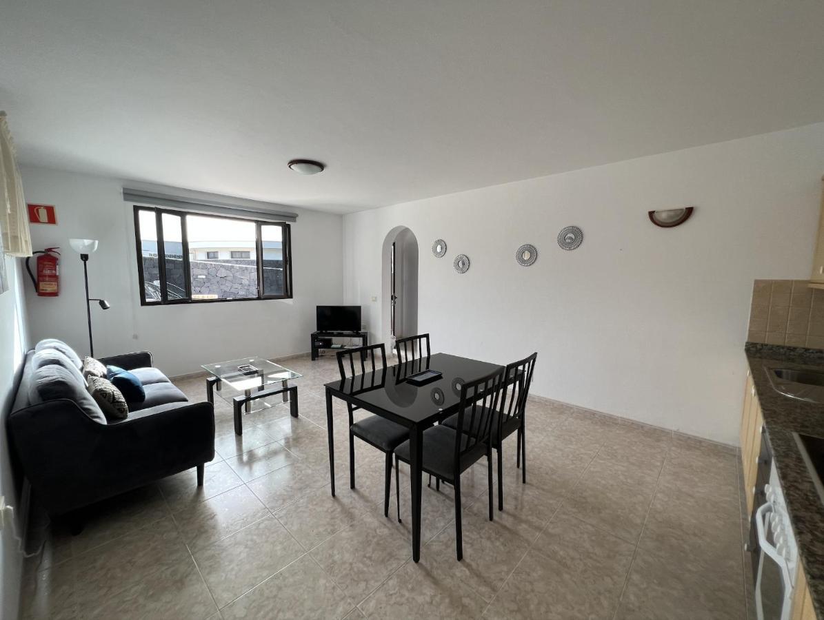 Bungalow Apartamento Sol Famara Kültér fotó