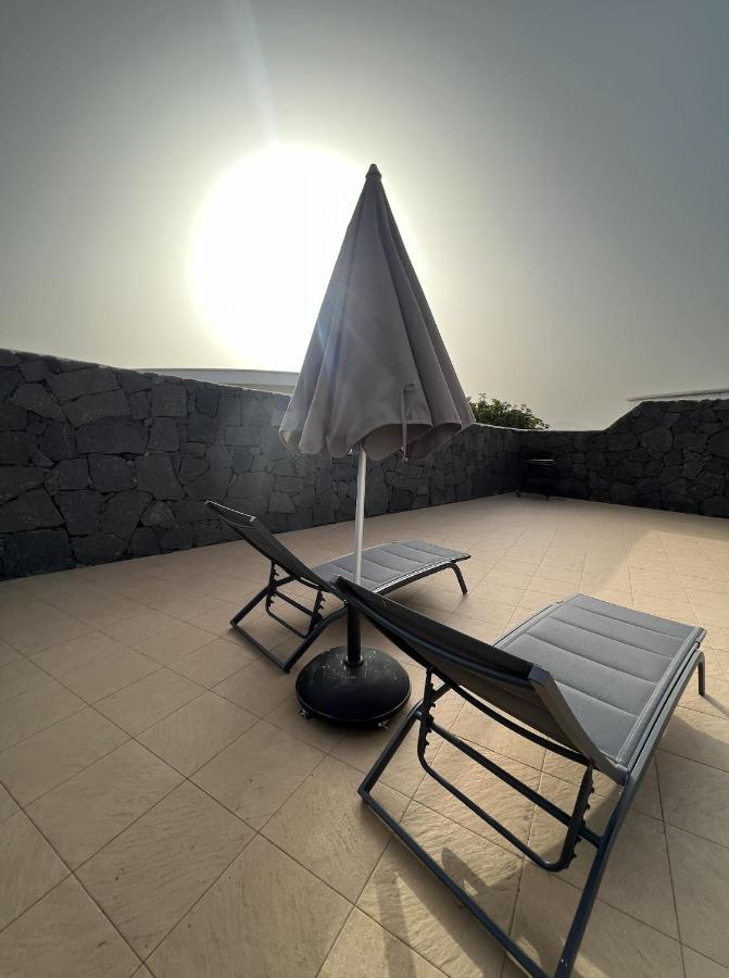 Bungalow Apartamento Sol Famara Kültér fotó